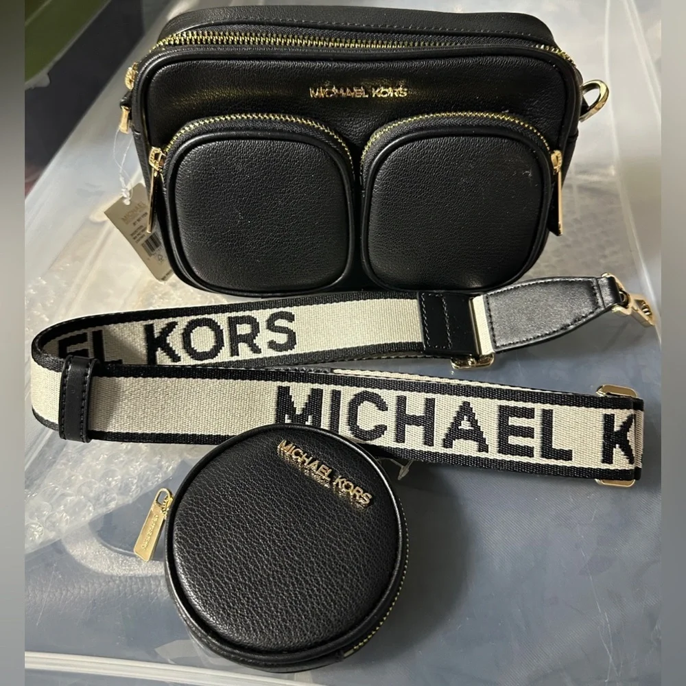 Michael Kors | Jet Set Medium Leather Crossbody Bag with Coin Bag